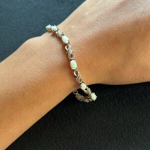 925 CO Sterling Silver Opal Bracelet